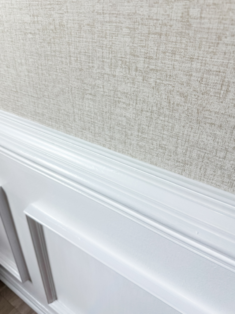 Chair rail trim in dining room